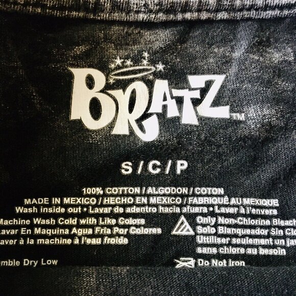 Y2k Bratz Sasha Shirt Grunge Emo Goth Girly Early 2000s Women’s Size Small - Picture 4 of 9